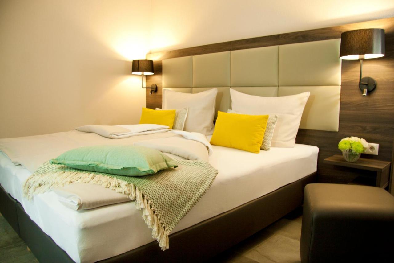 Hotel Am Moosrain Garni 艾汀 外观 照片