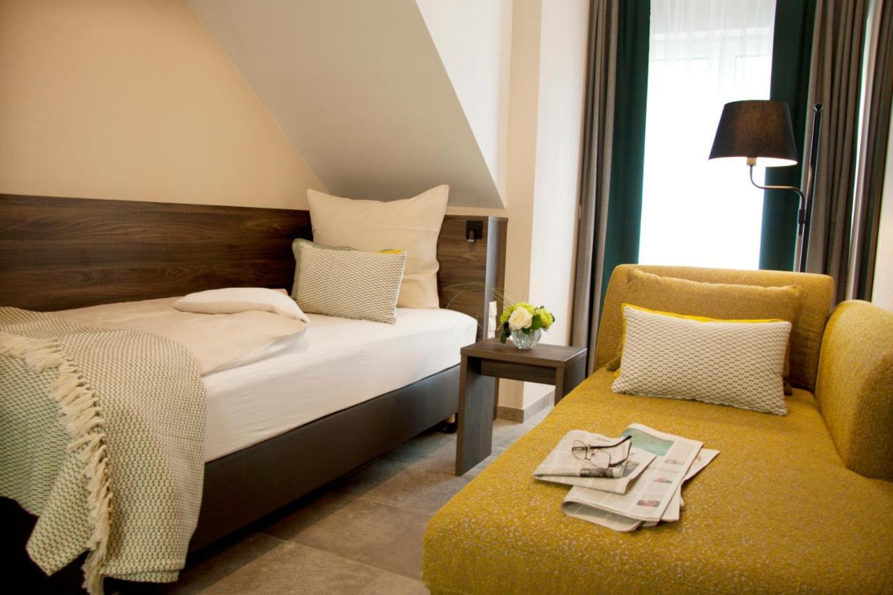 Hotel Am Moosrain Garni 艾汀 外观 照片