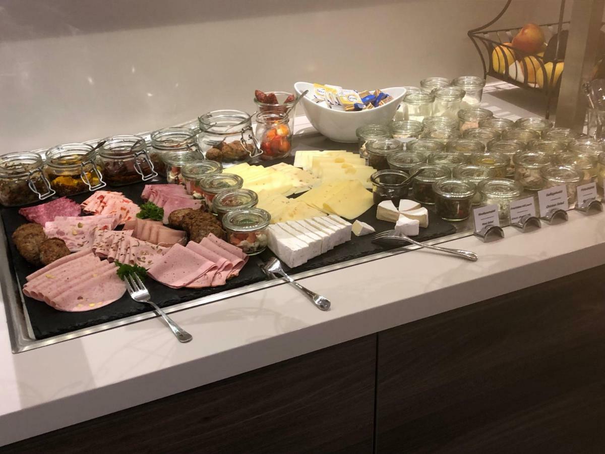 Hotel Am Moosrain Garni 艾汀 外观 照片